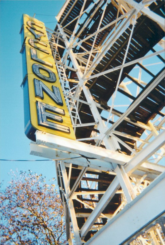 cyclone coney island 2001